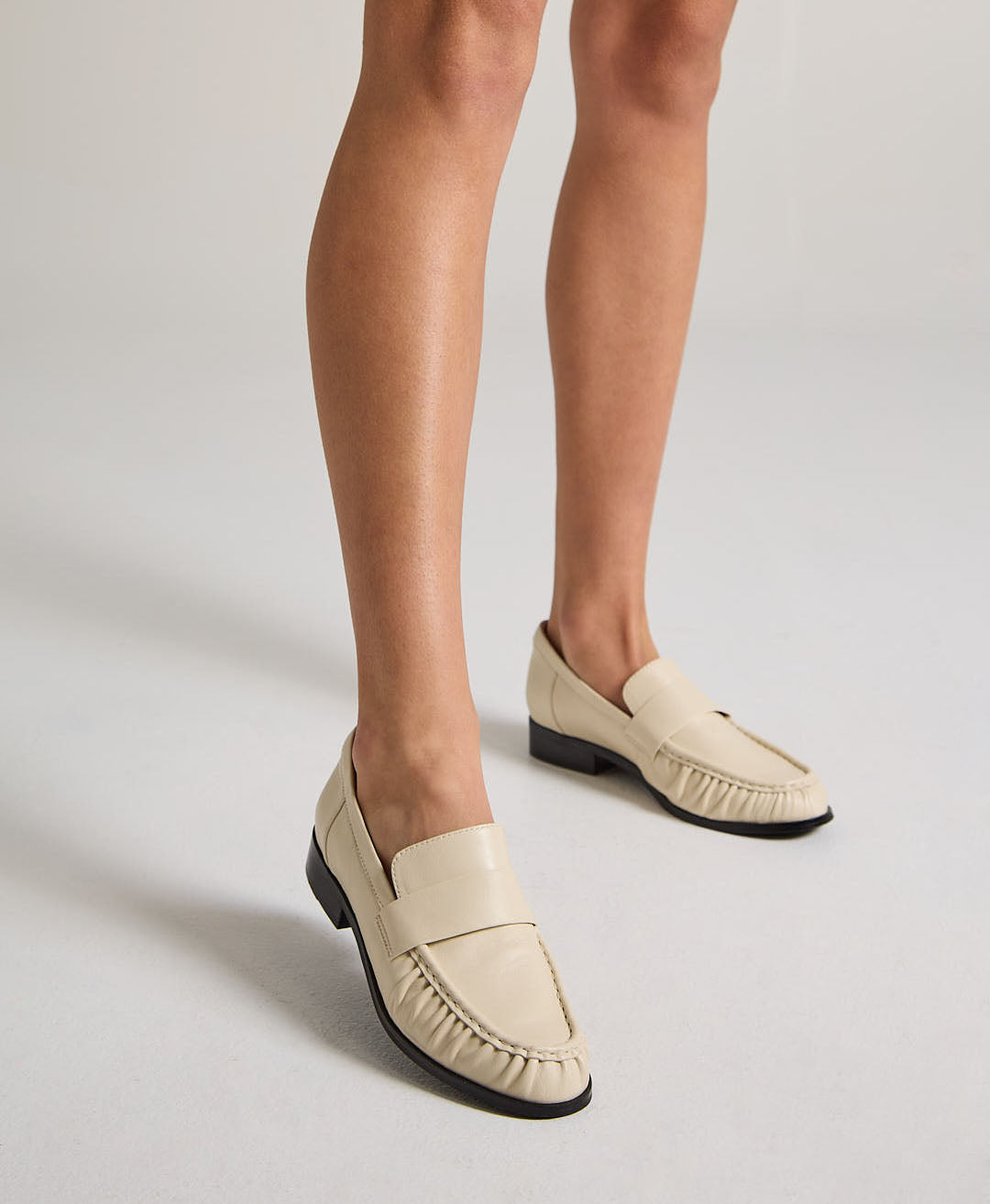 Isaro Loafer - Loafers | Womens Shoes - Mi Piaci
